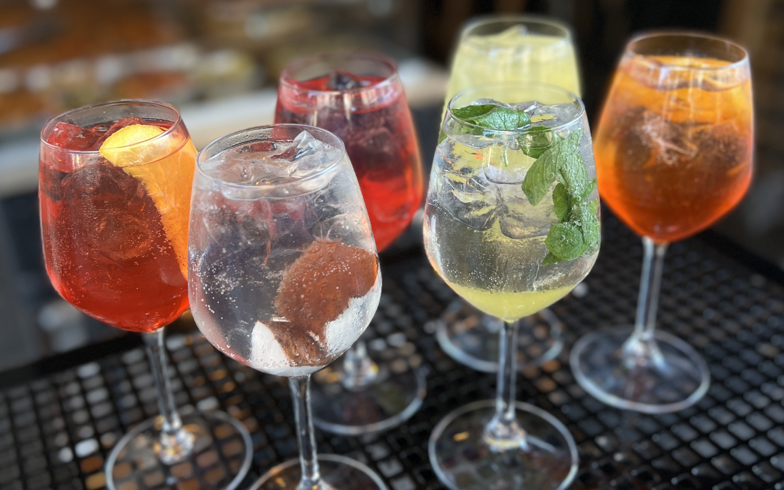 Aperificio-2023----web-design-spritz